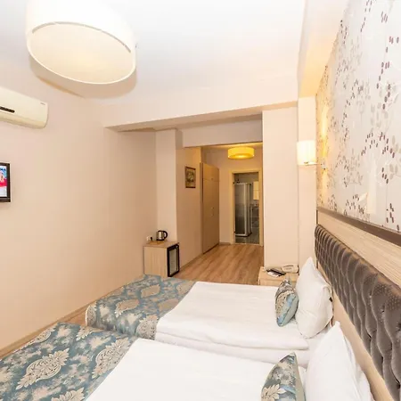 Otel Tugra 3*