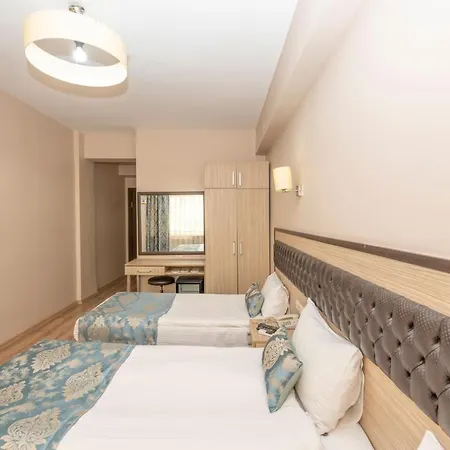 Tugra Otel 3*