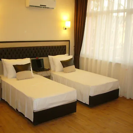 Tugra 3* Estambul