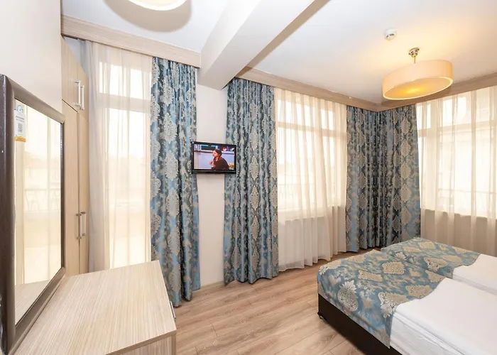 Ξενοδοχείο Tugra 3*